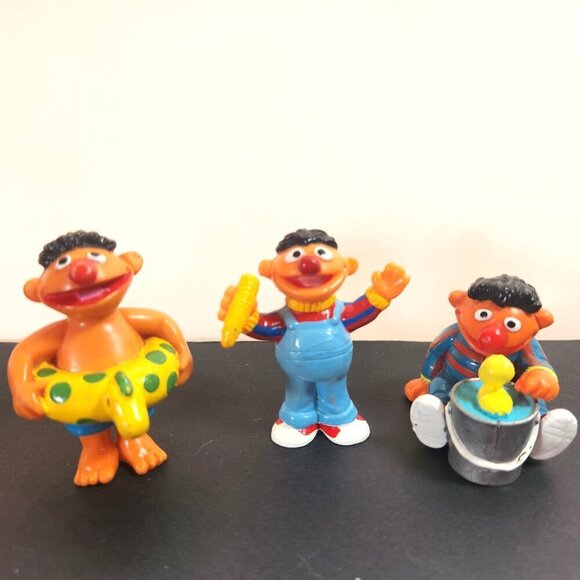 Sesame Street Ernie Figurines Lot of 3 Muppets Applause & JHP Vintage 80s - Picture 1 of 7